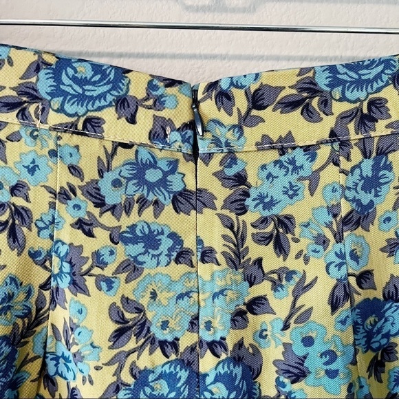 Novella Royale NWT Floral Print High Waisted Shorts Boho Festival Size Small - Picture 7 of 9